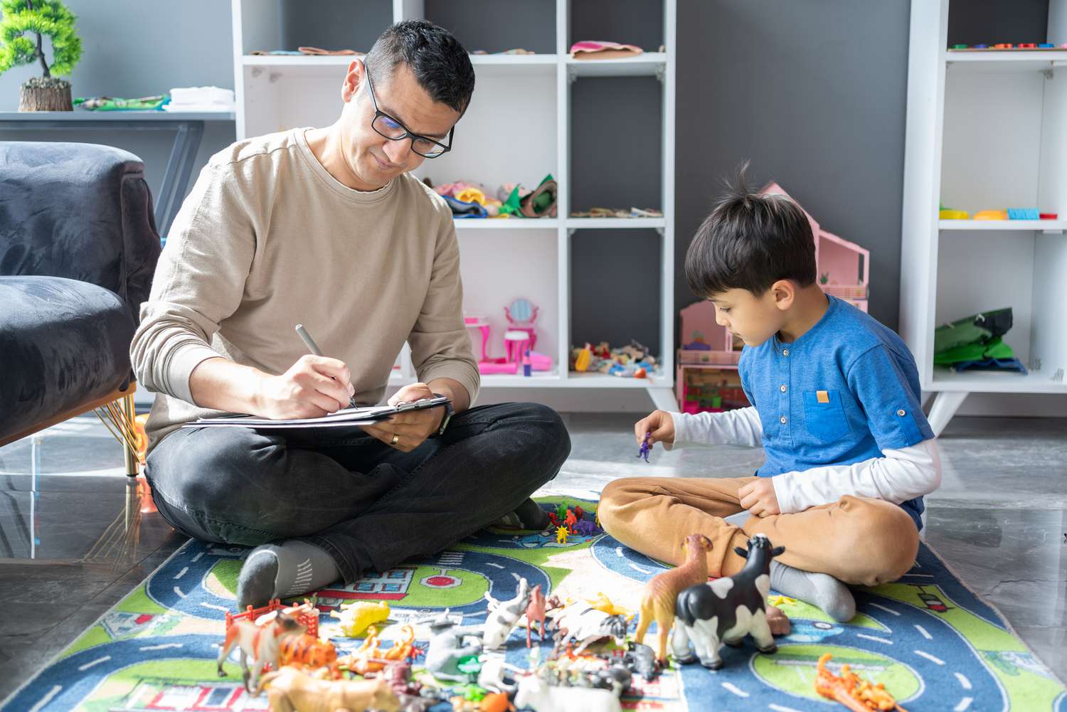 Parents-GettyImages-1400106238-f8e2ffd3d5c1484db2498666f329e9ac